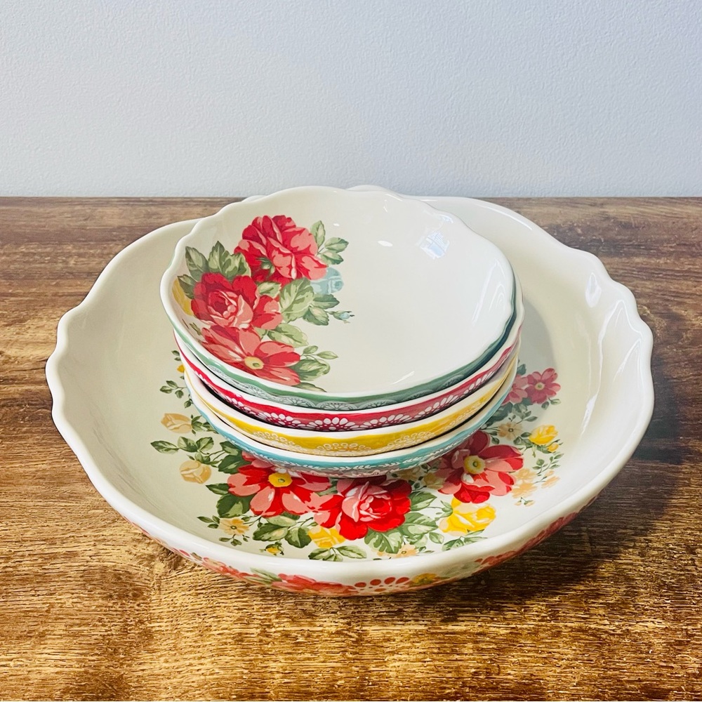 Pioneer Woman Vintage Floral Pasta Set